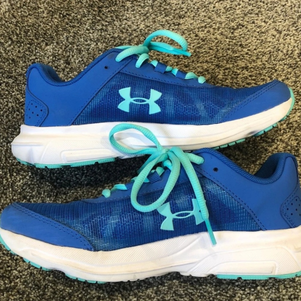 Girls under armour sneakers